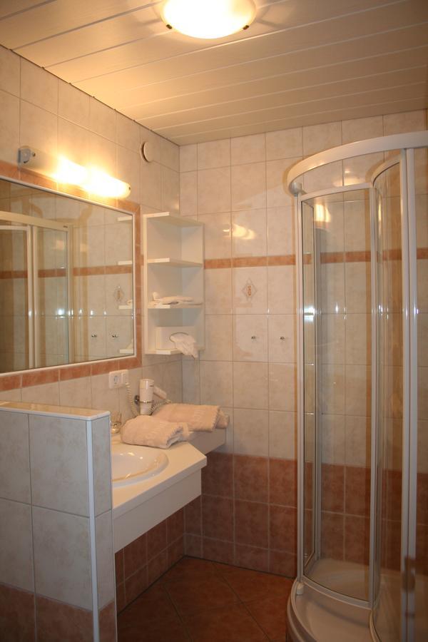 Haus Schnetzer Apartment Schruns Cameră foto